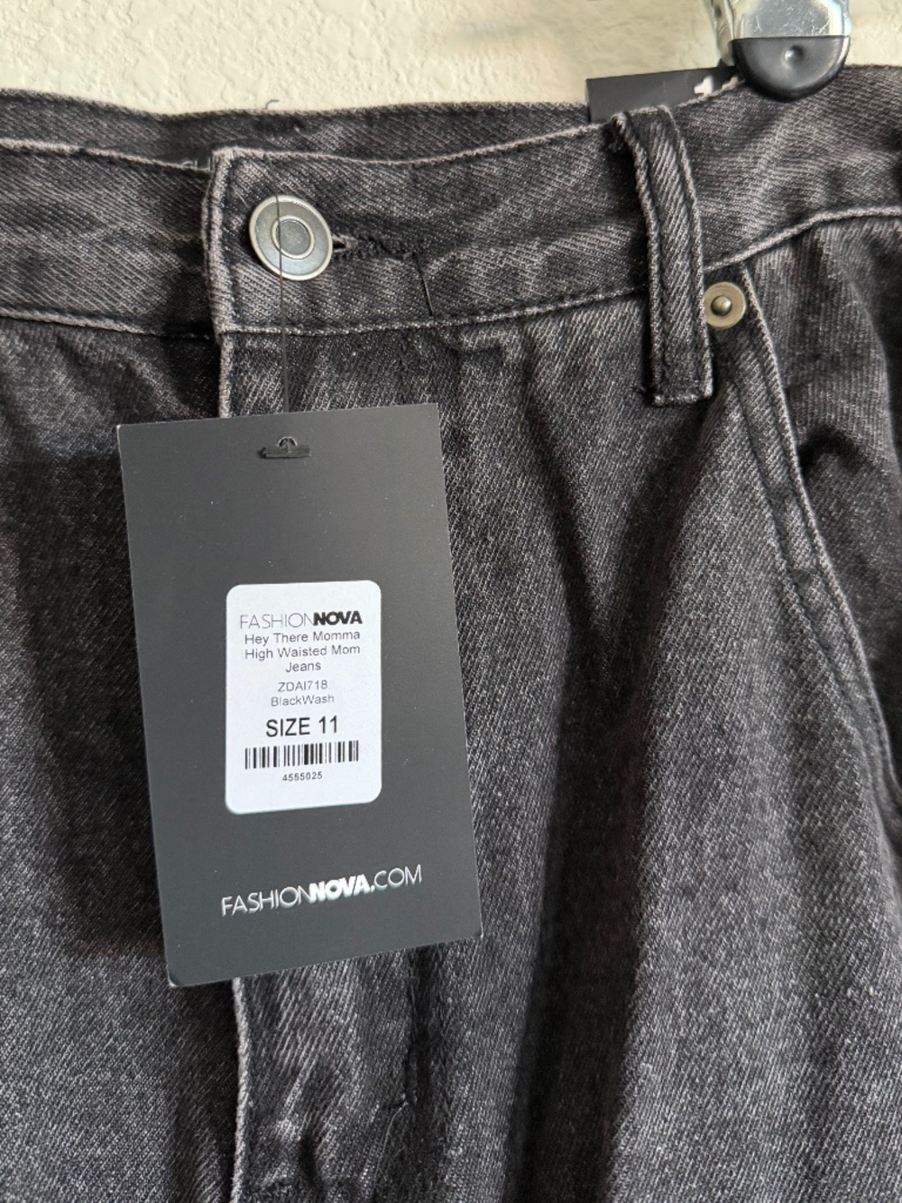Jeans - Picture 3 of 3